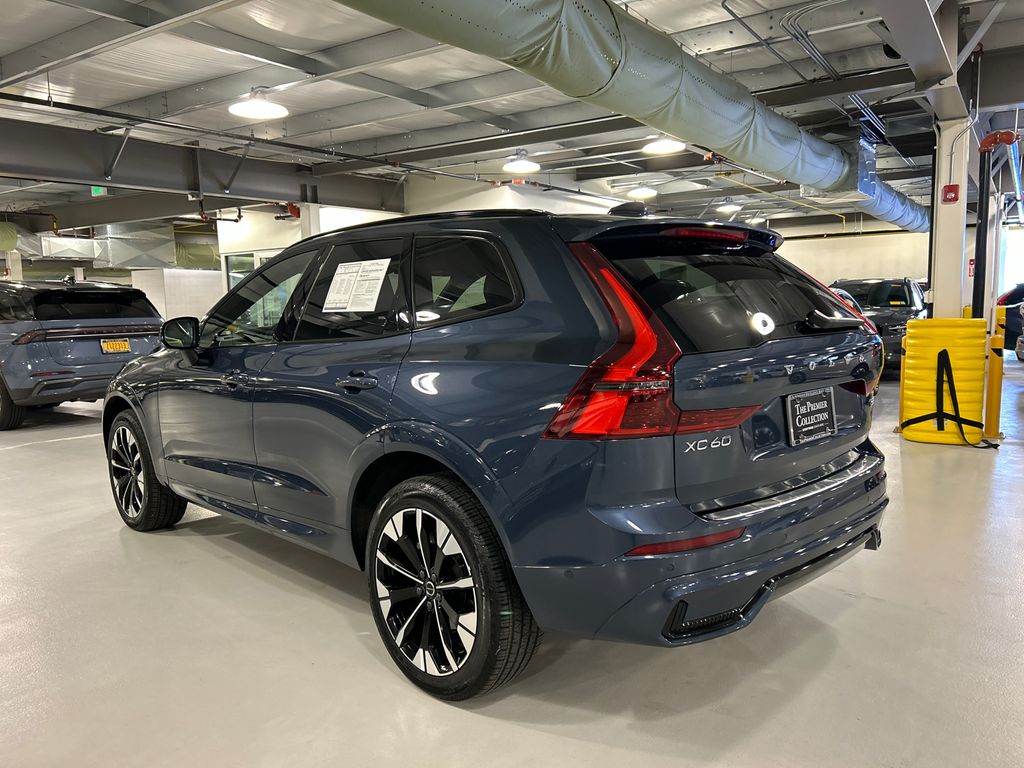 New 2026 Volvo XC60 B5 Plus SUV