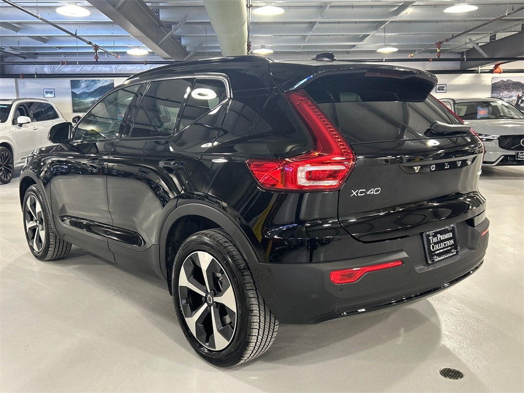 New 2026 Volvo XC40 B5 Plus SUV