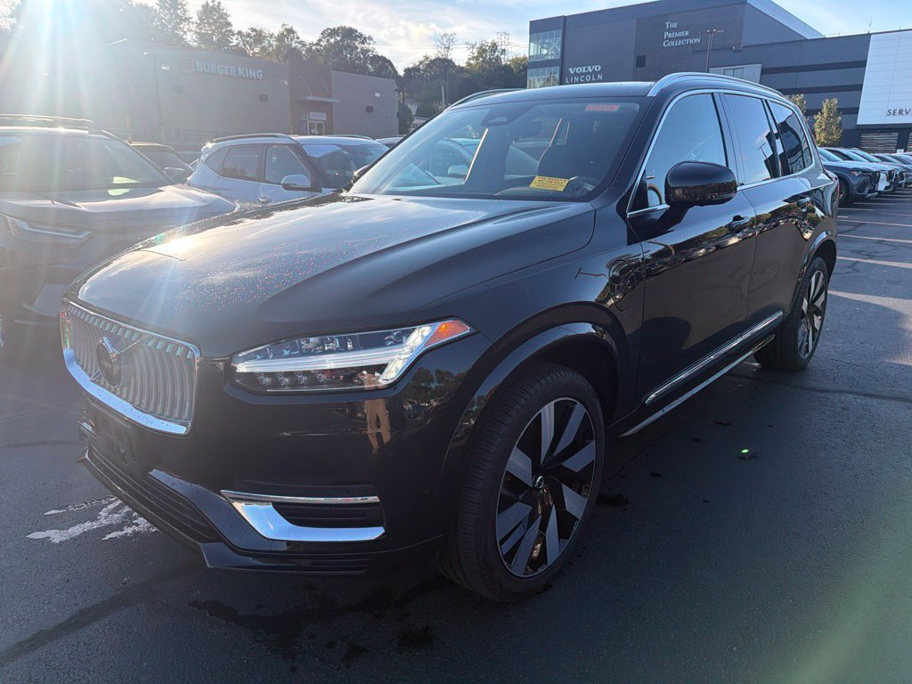 2025 Volvo XC90 Plug-In Hybrid