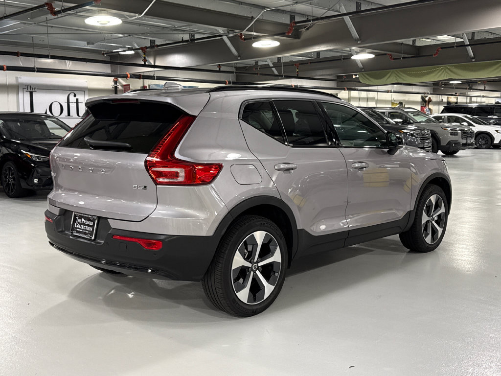 Used 2026 Volvo XC40 B5 Core SUV