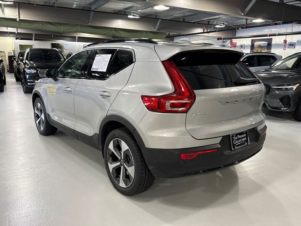 Certified 2024 Volvo XC40 B5 Plus Dark SUV