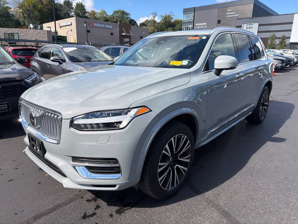  Volvo XC90 Plug-In Hybrid