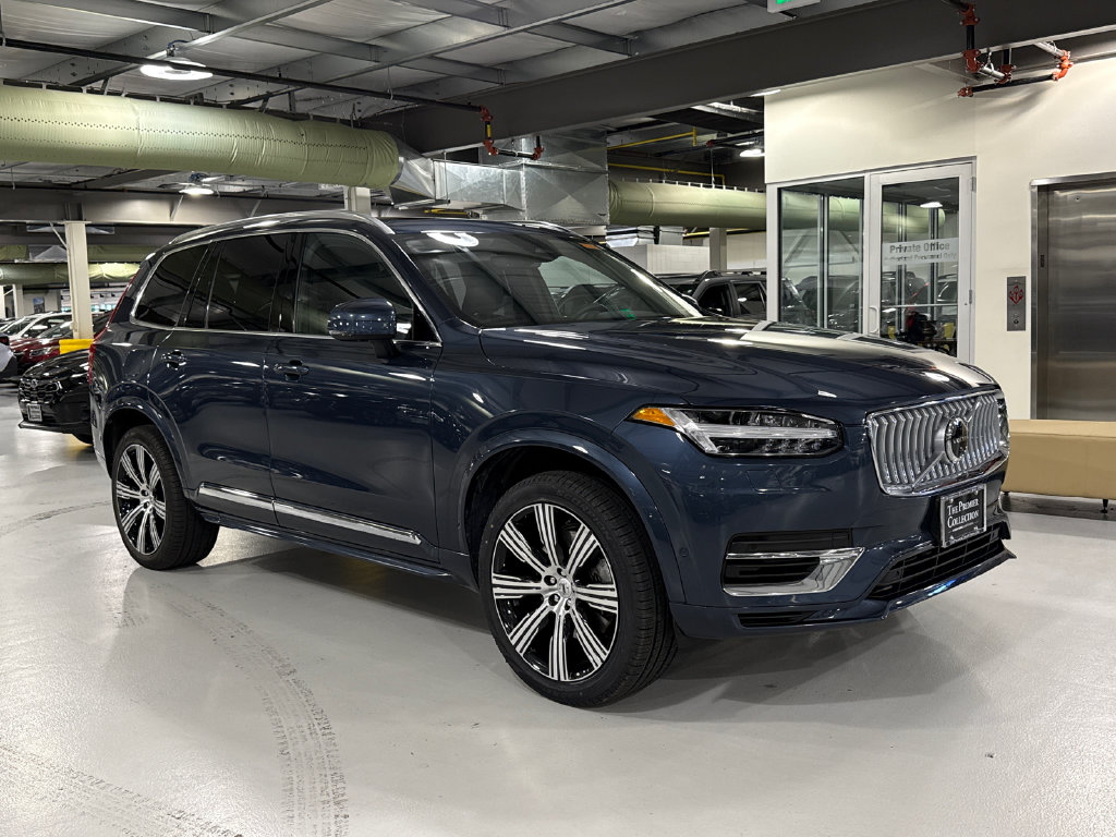  Volvo XC90 Plug-In Hybrid