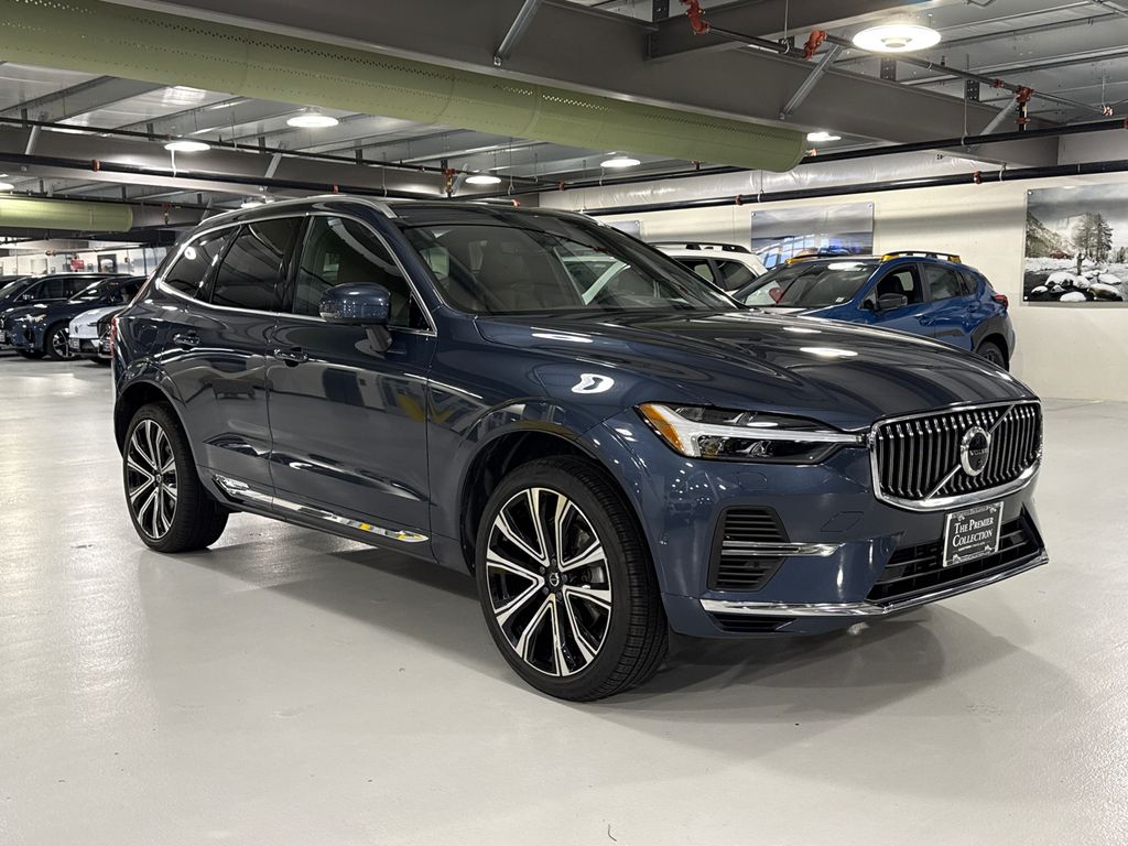  Volvo XC60 Recharge Plug-In Hybrid