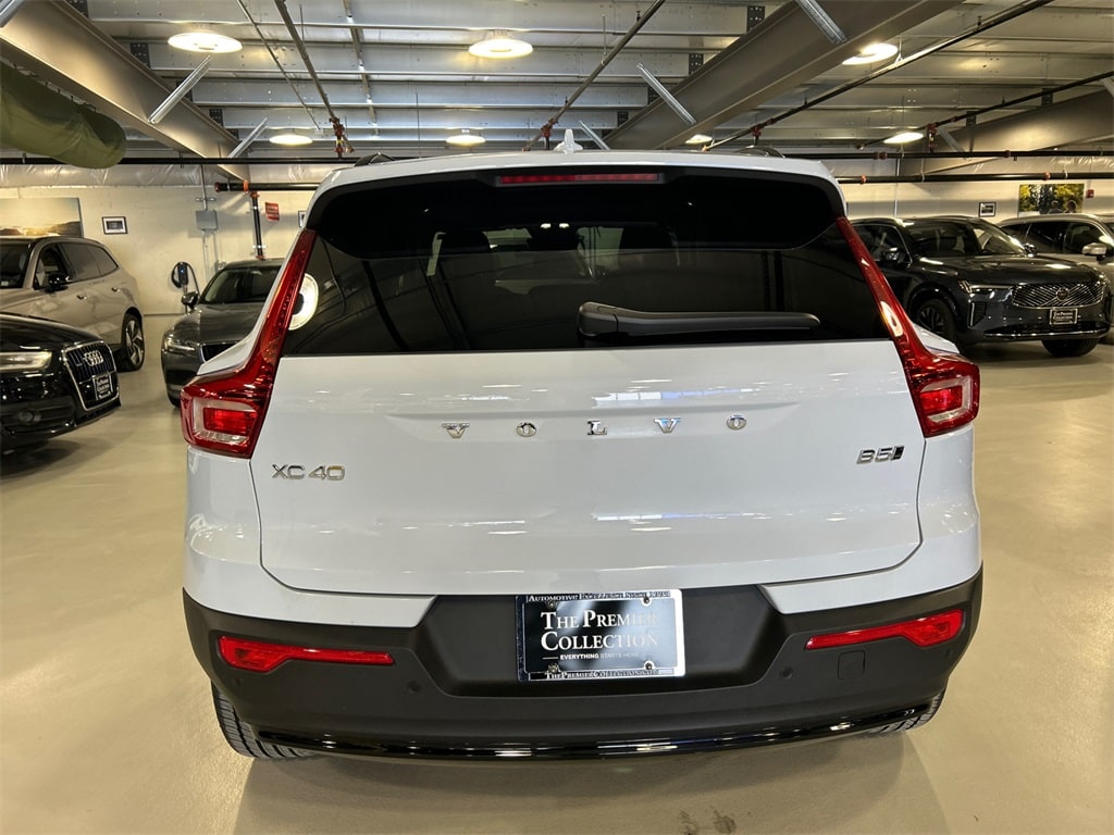 New 2026 Volvo XC40 B5 Plus SUV