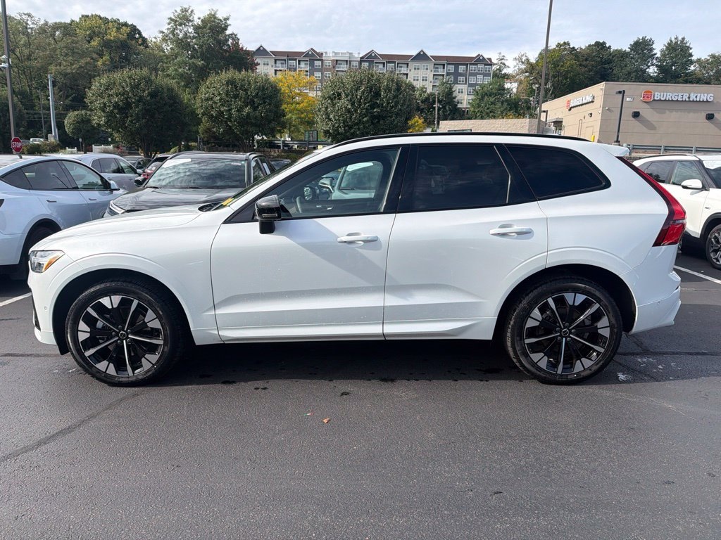 New 2026 Volvo XC60 B5 Plus SUV