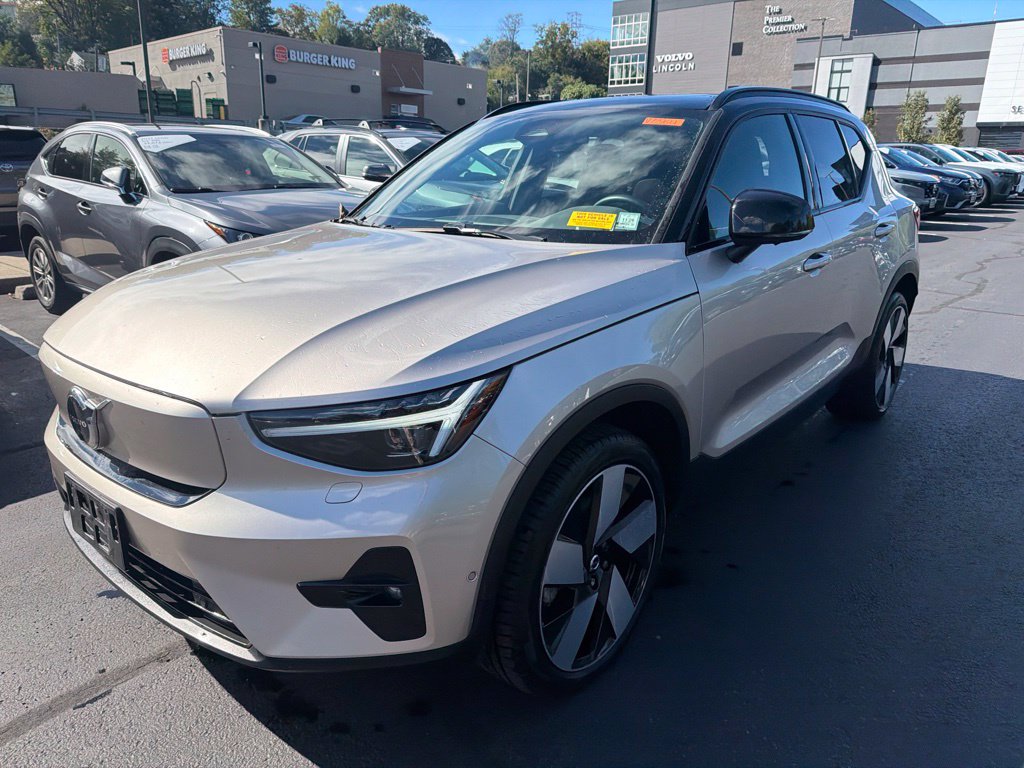 2023 Volvo XC40 Ultimate