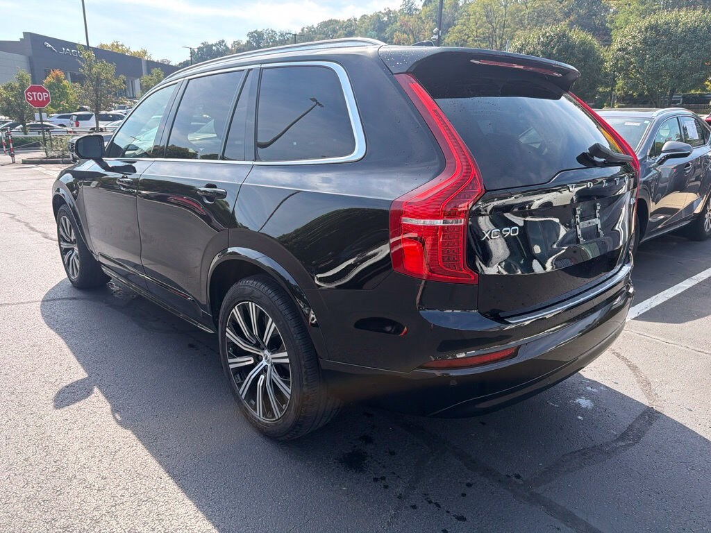Used 2023 Volvo XC90 B5 AWD Core SUV