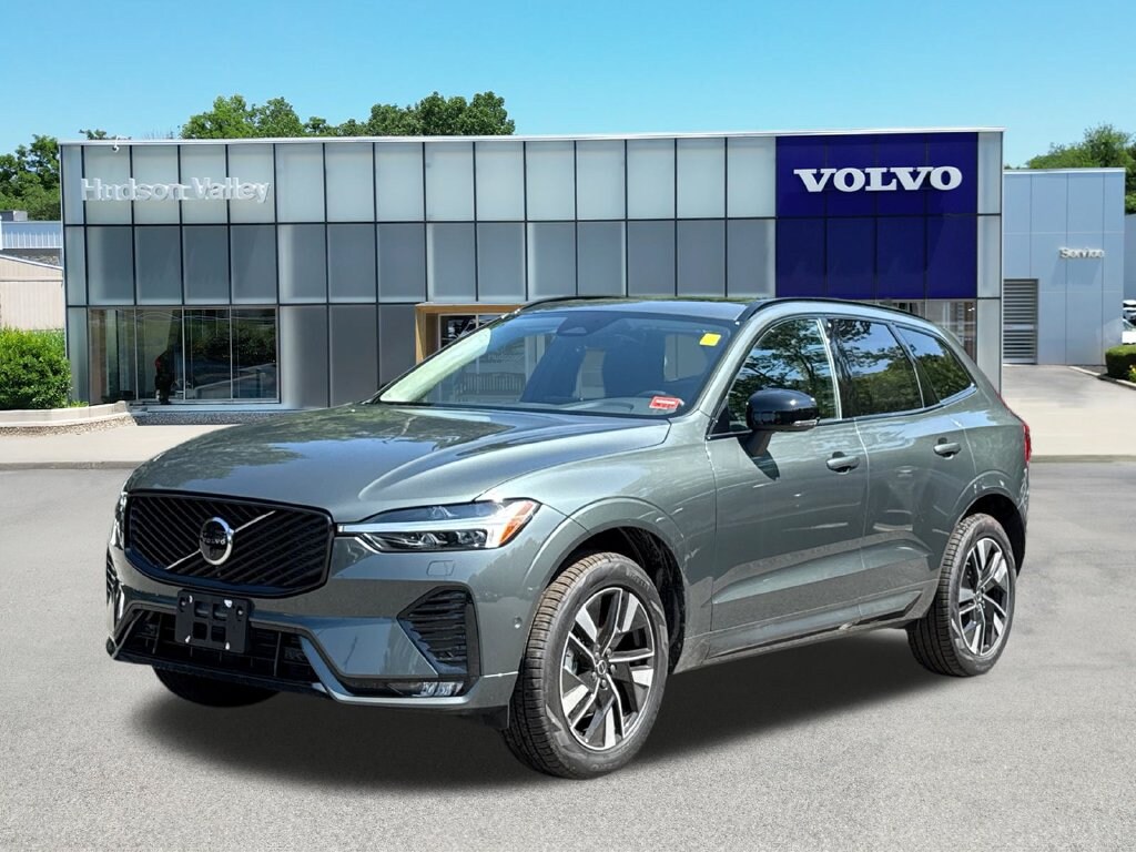New 2026 Volvo XC60 B5 Plus SUV