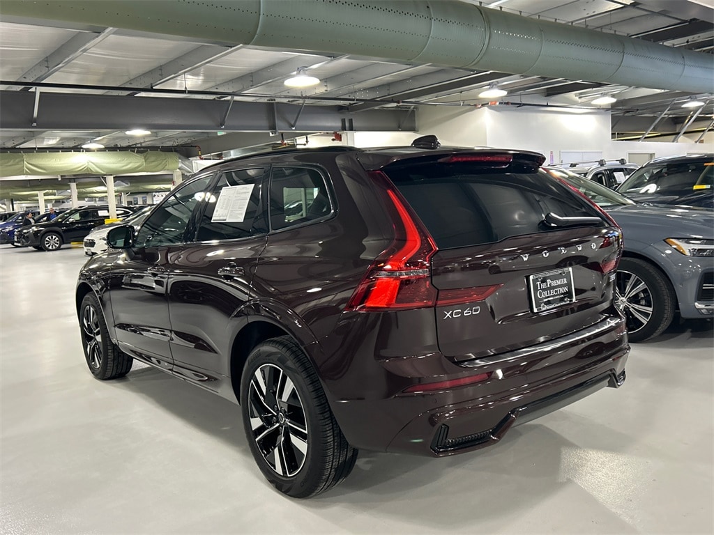 New 2026 Volvo XC60 B5 Core SUV