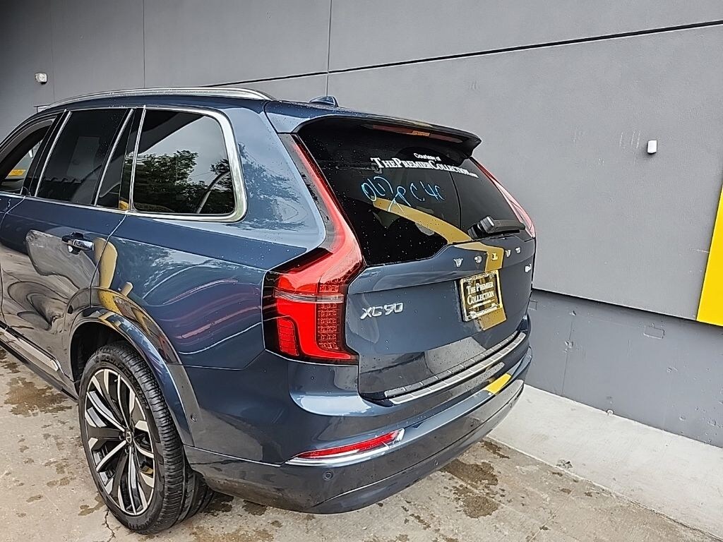 New 2026 Volvo XC90 B6 Plus 7-Seater SUV