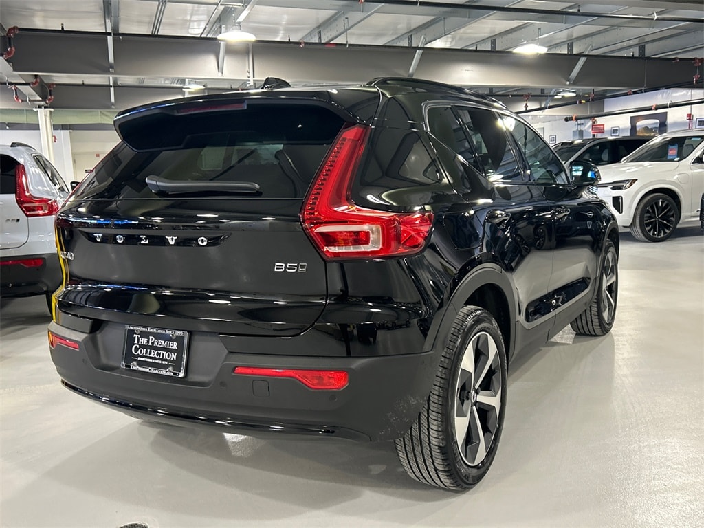 New 2026 Volvo XC40 B5 Plus SUV