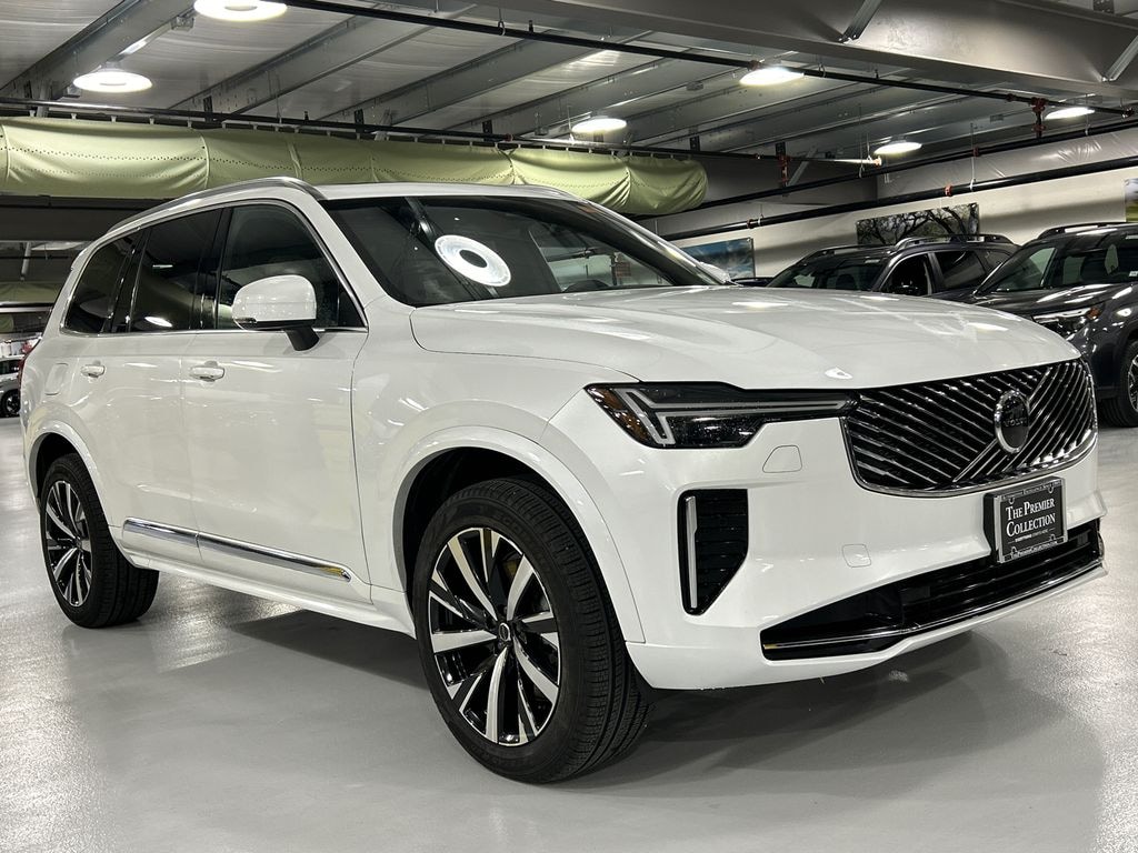 New 2026 Volvo XC90 B5 Core SUV