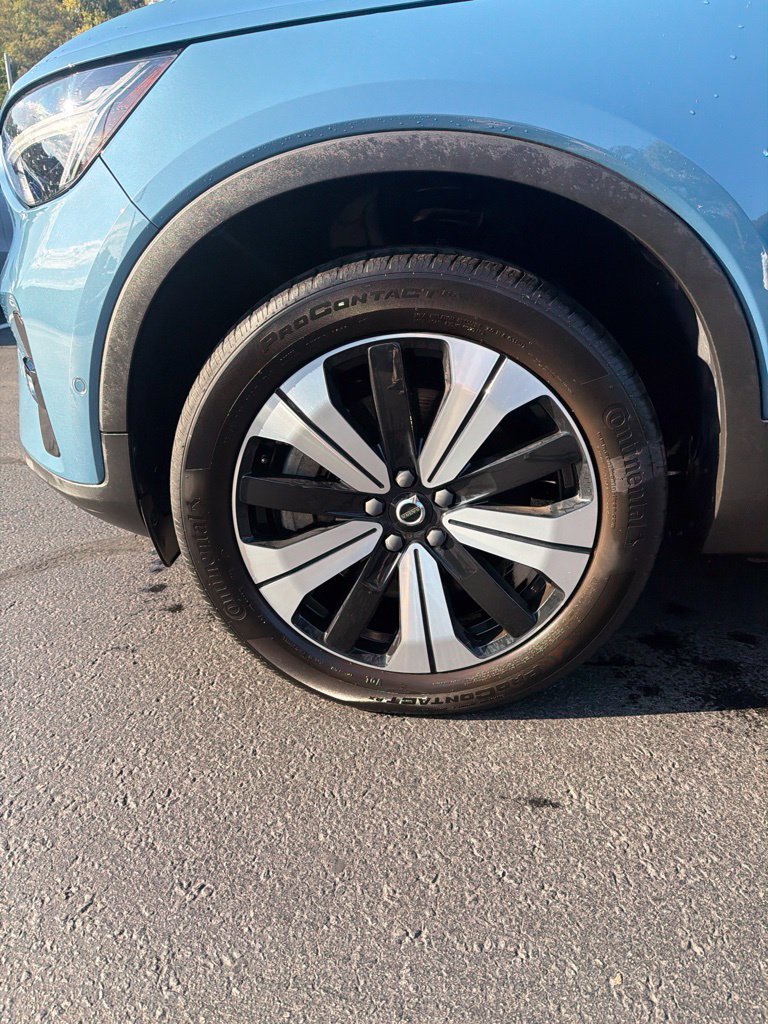 Certified 2023 Volvo XC40 Recharge Pure Electric Twin Plus SUV