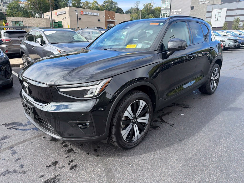 2023 Volvo XC40