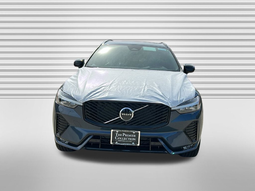 New 2027 Volvo XC60 B5 Core SUV