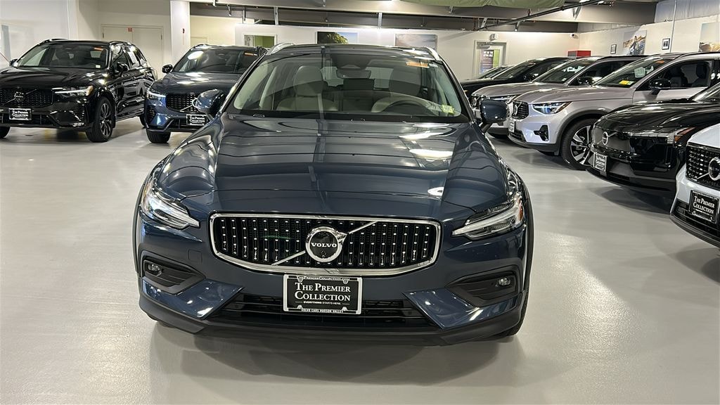 Used 2024 Volvo V60 Cross Country B5 Plus Wagon