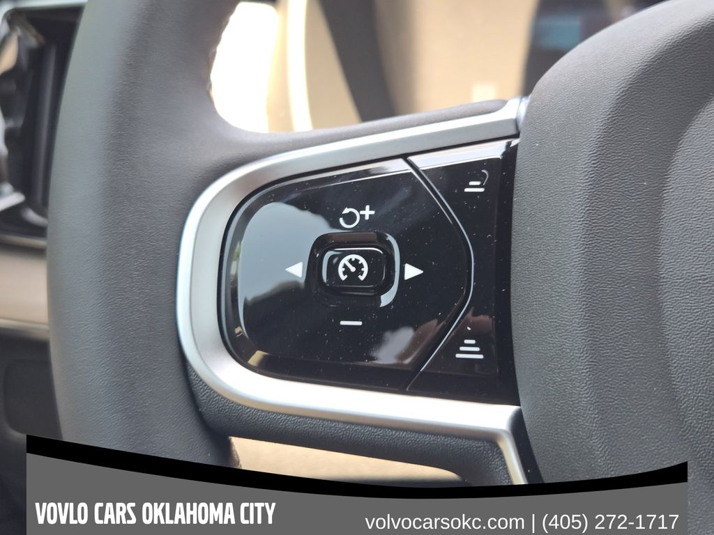 2026 Volvo XC90 Plus - Photo 22