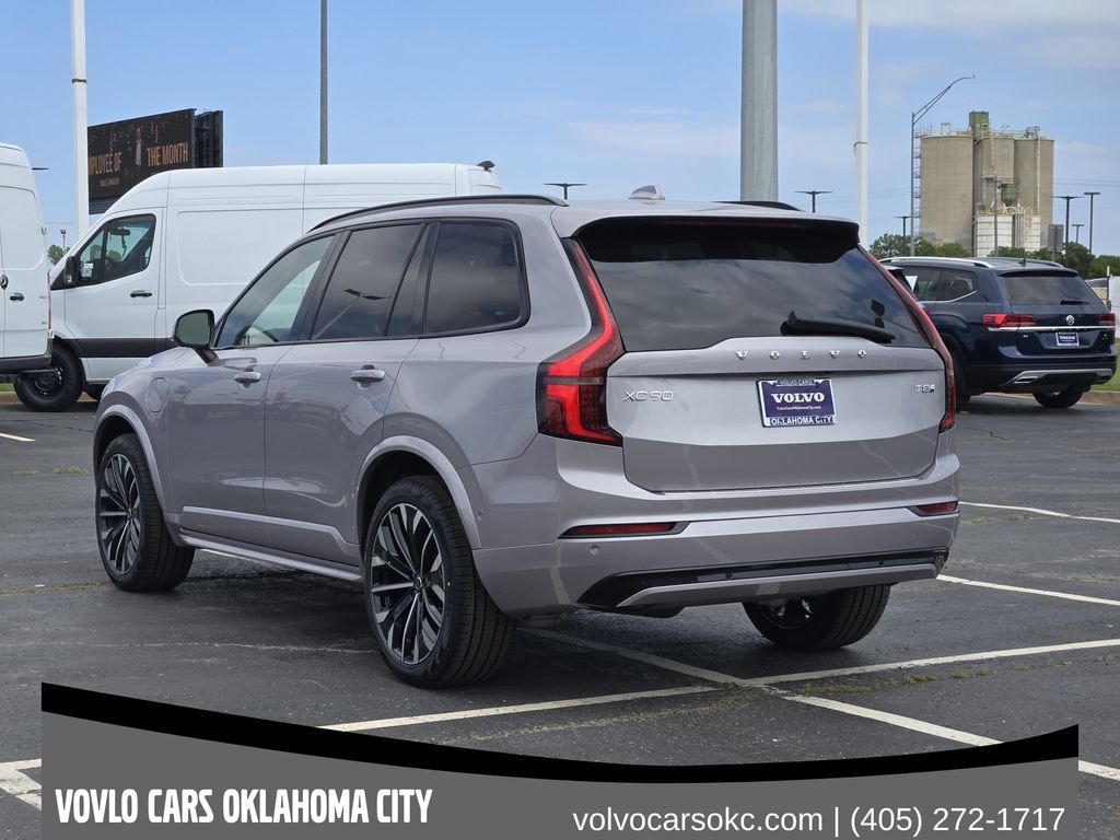 New 2026 Volvo XC90 plug-in hybrid T8 Ultra Dark Theme 6-Seater SUV
