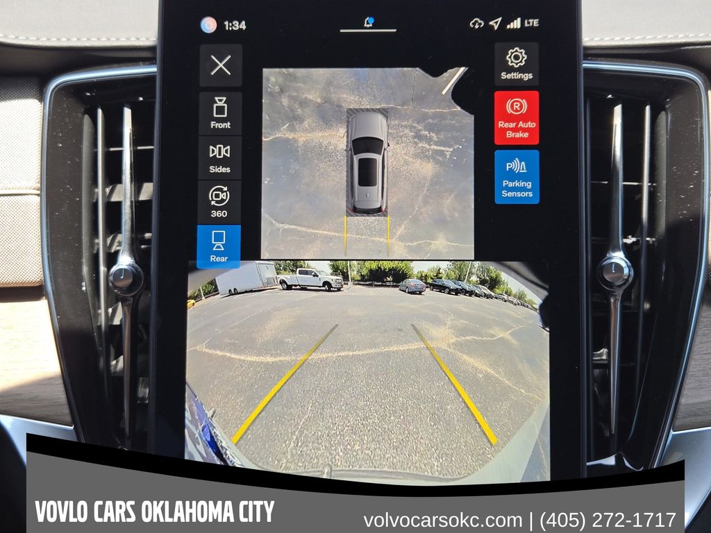 2026 Volvo XC90 Plus - Photo 14
