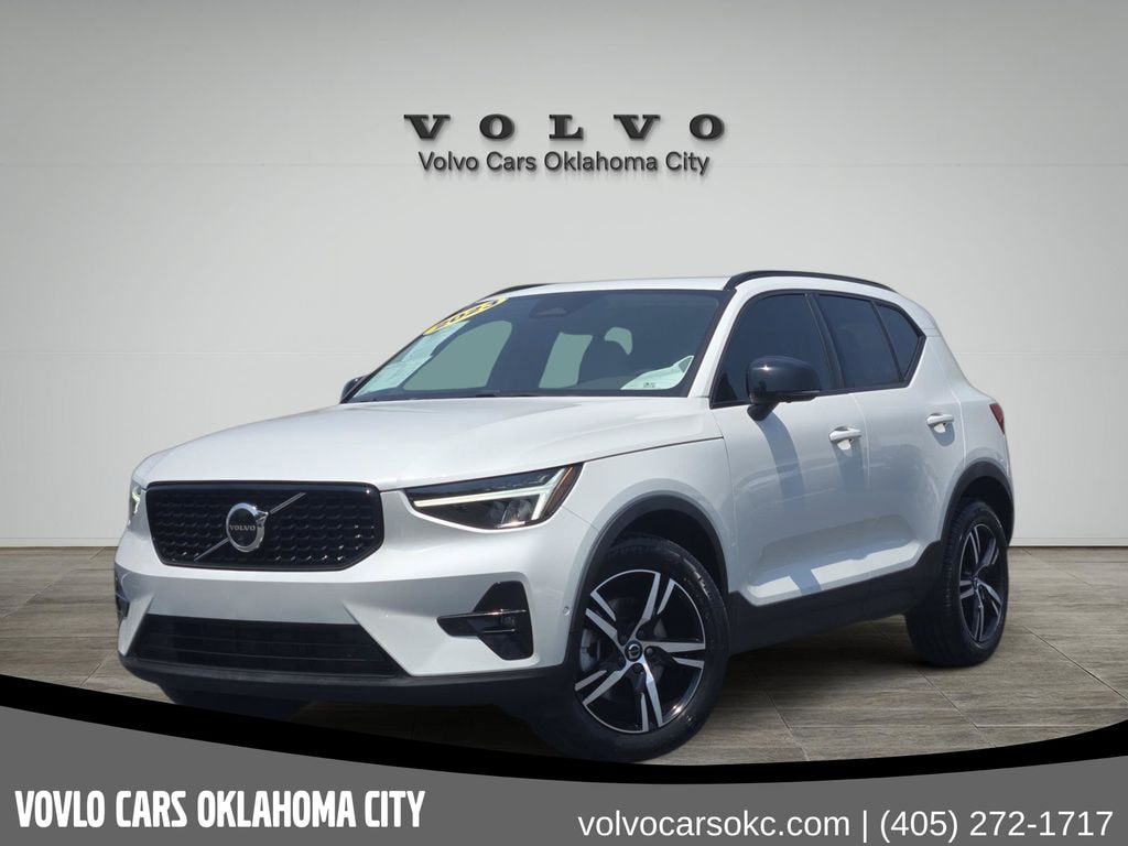 Certified 2023 Volvo XC40 B4 Plus Dark Theme SUV