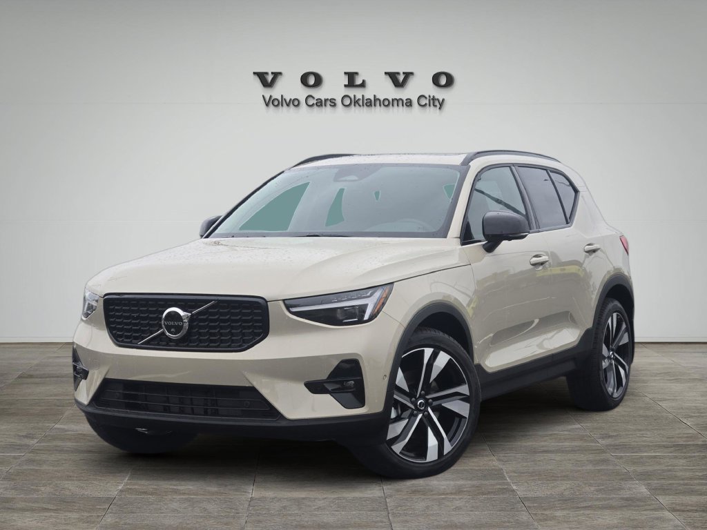2026 Volvo XC40
