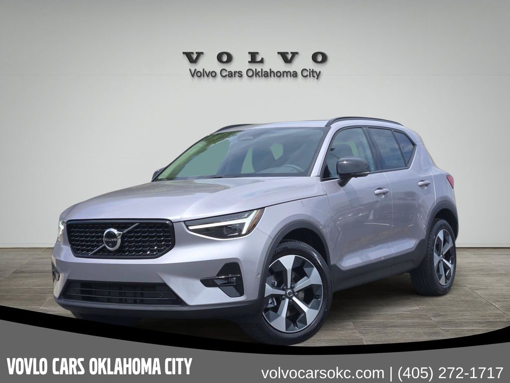 New 2026 Volvo XC40 B5 Plus SUV