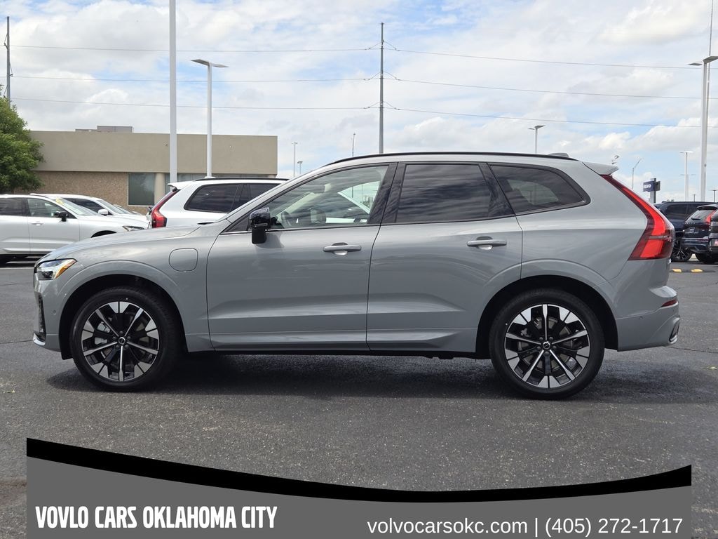 New 2026 Volvo XC60 plug-in hybrid T8 Plus SUV