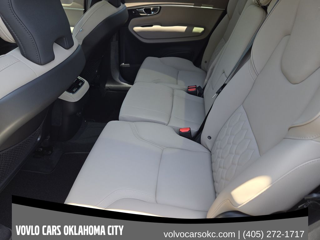 2026 Volvo XC90 Plus - Photo 24