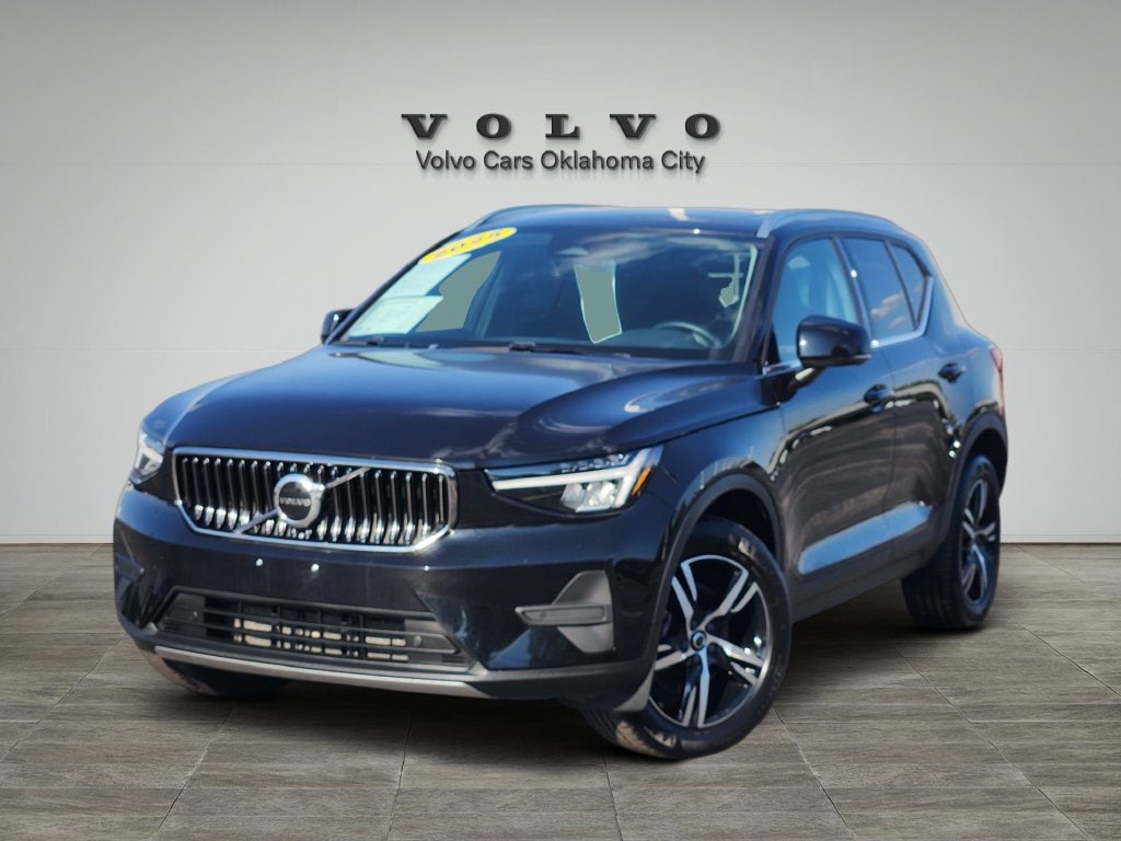 2025 Volvo XC40