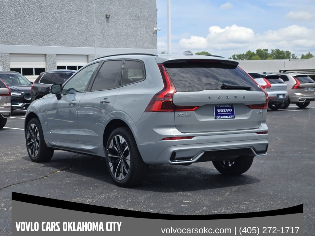 New 2026 Volvo XC60 plug-in hybrid T8 Plus SUV