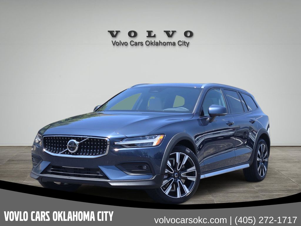 2026 Volvo V60 Cross Country