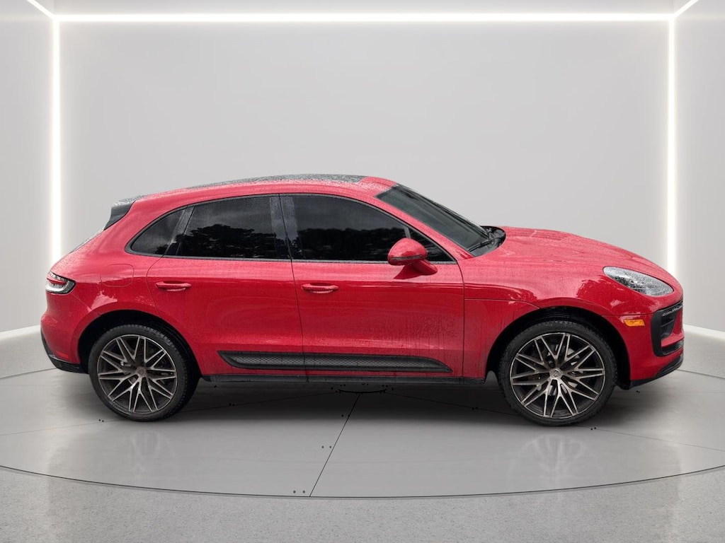Used 2024 Porsche Macan Base SUV