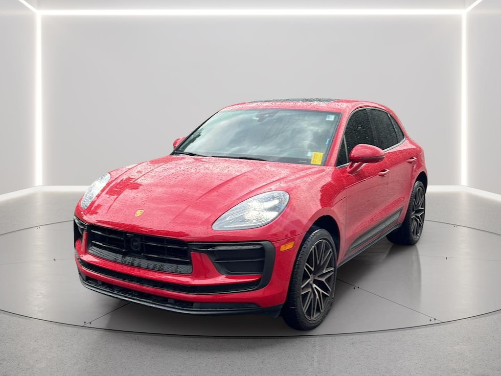 Used 2024 Porsche Macan Base SUV