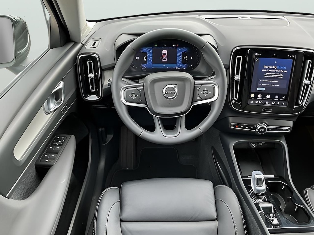 Certified 2023 Volvo XC40 Plus Bright Theme SUV