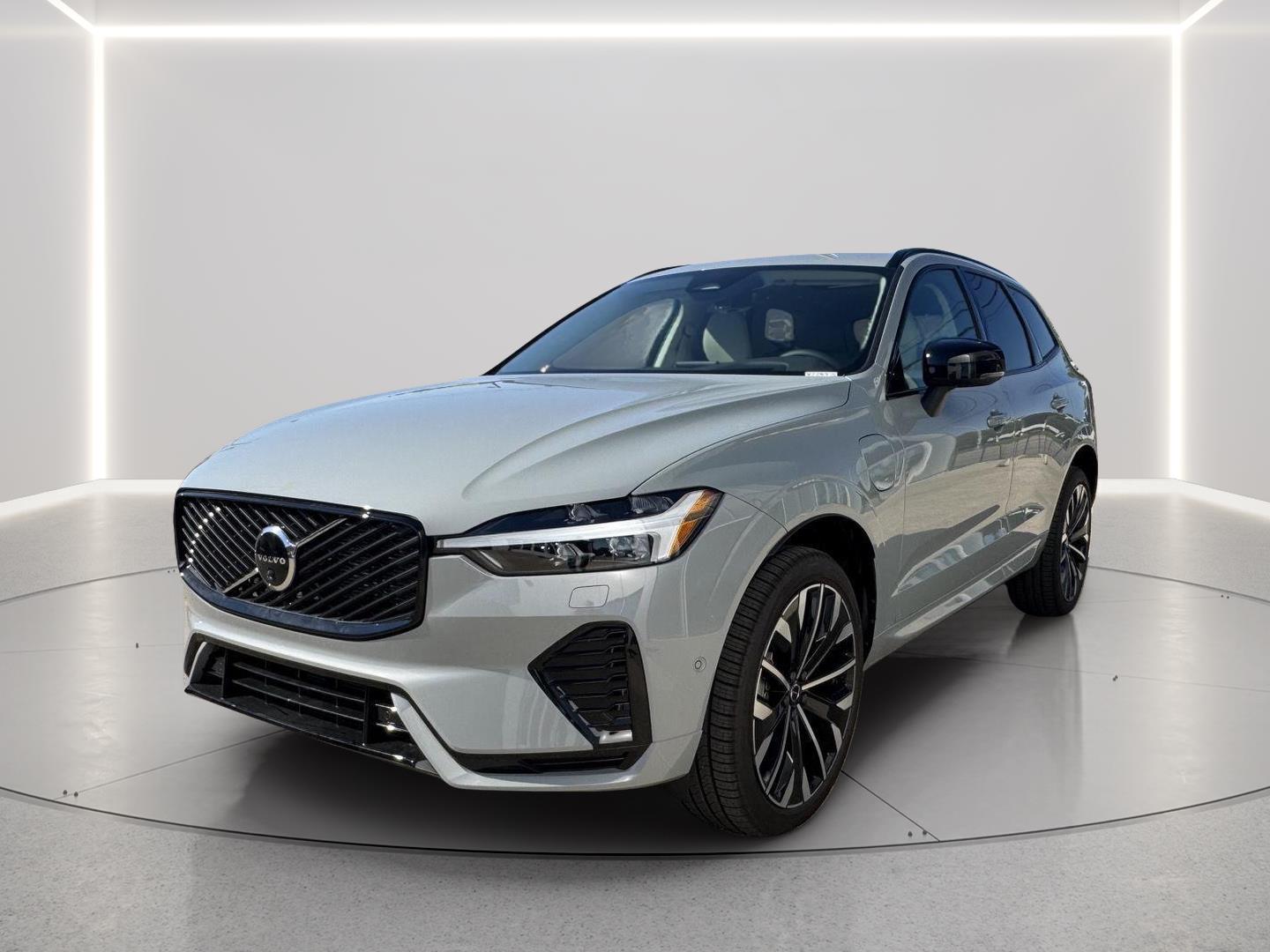 New 2027 Volvo XC60 plug-in hybrid T8 Ultra SUV