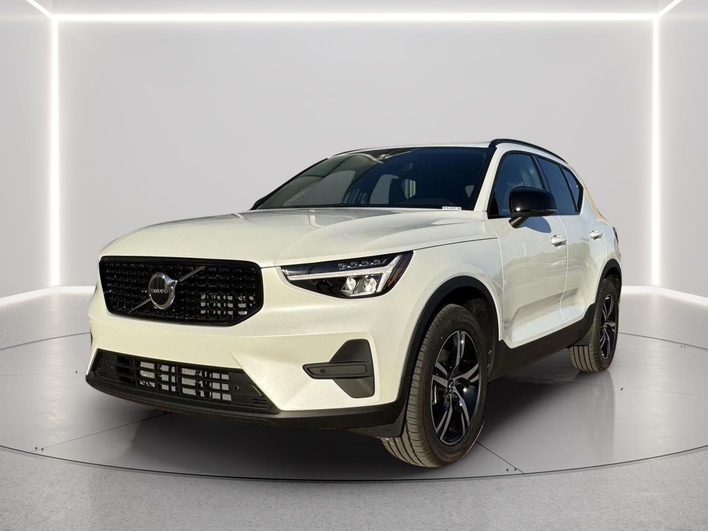 2026 Volvo XC40