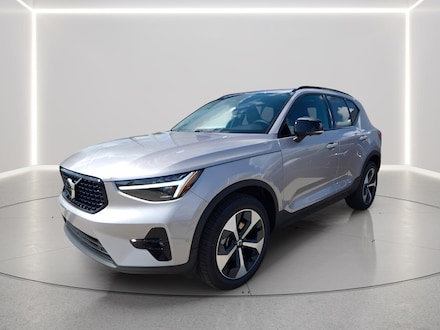 2026 Volvo XC40 B5 Plus AWD SUV