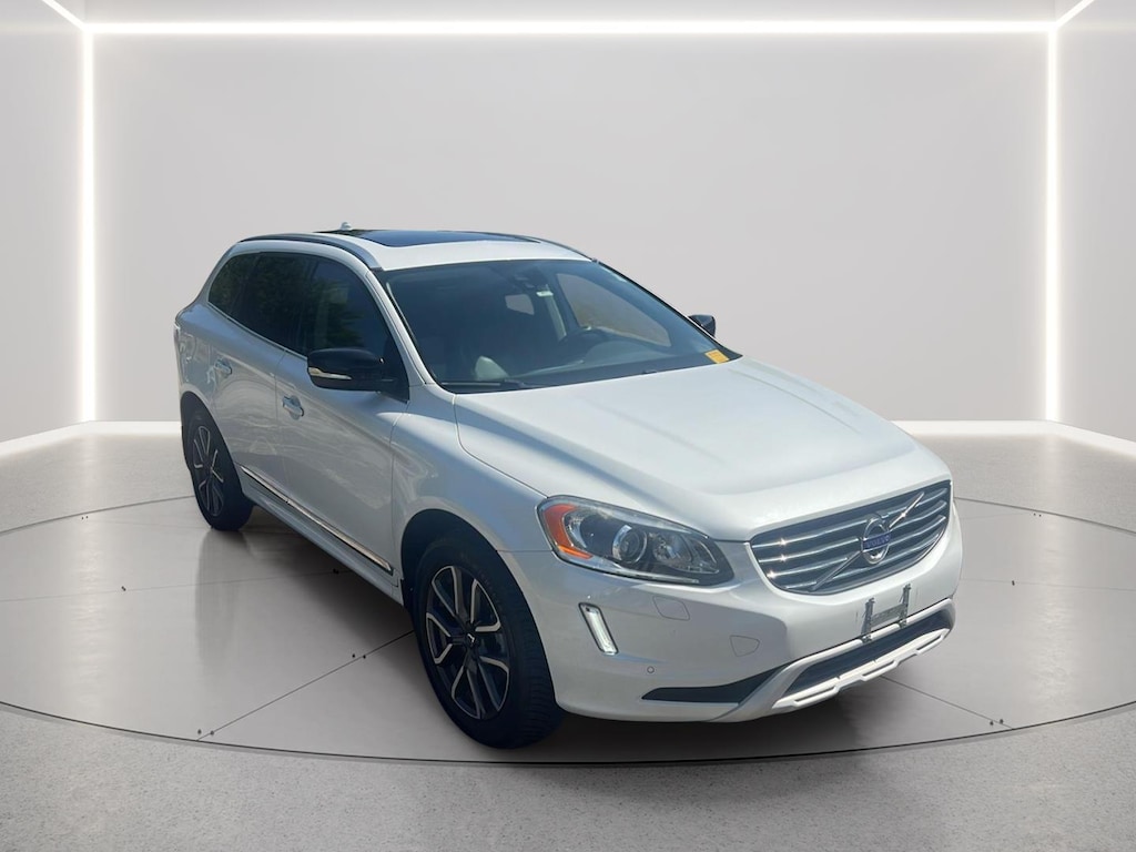 Used 2017 Volvo XC60 Dynamic SUV