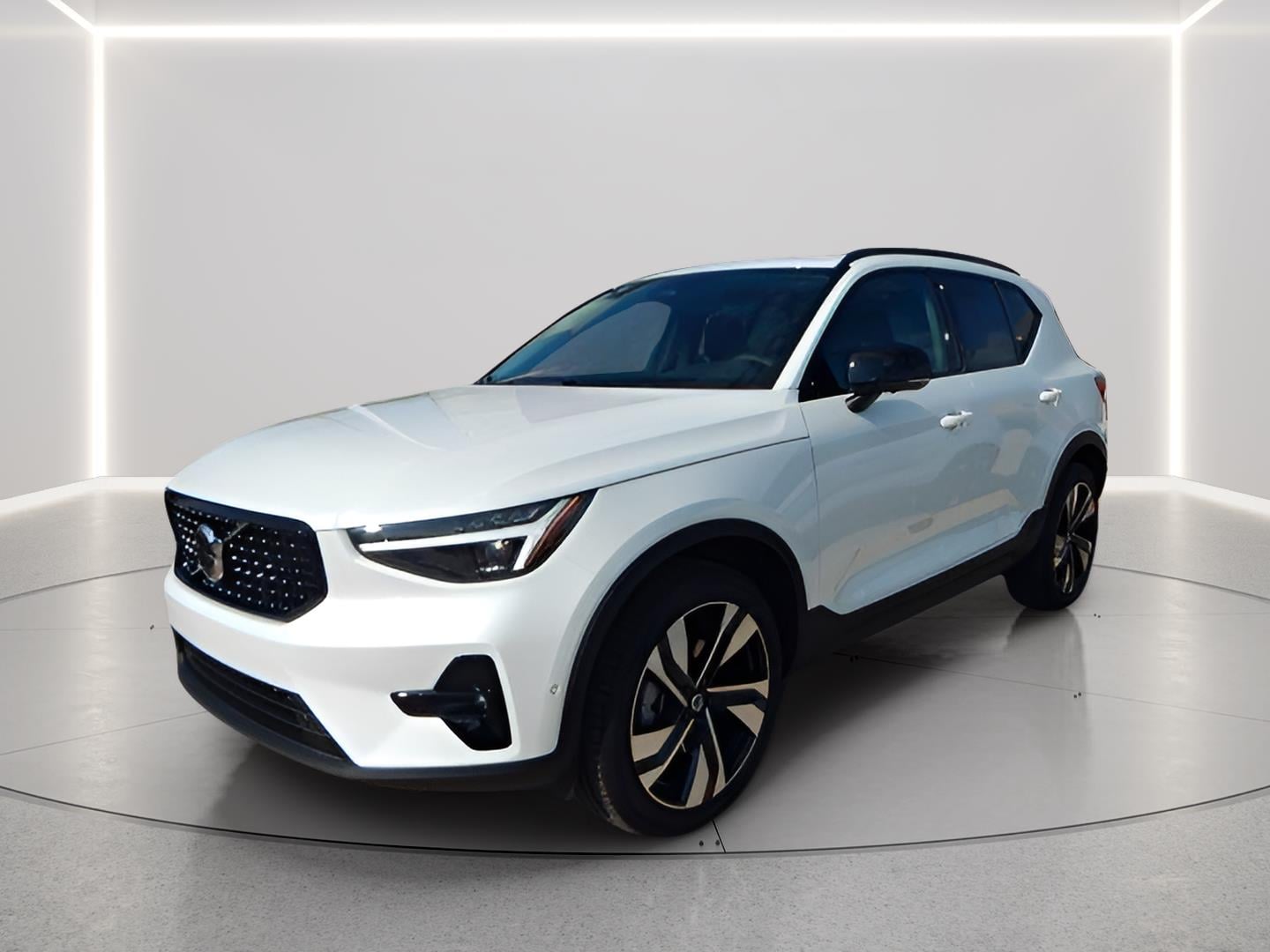 2026 Volvo XC40