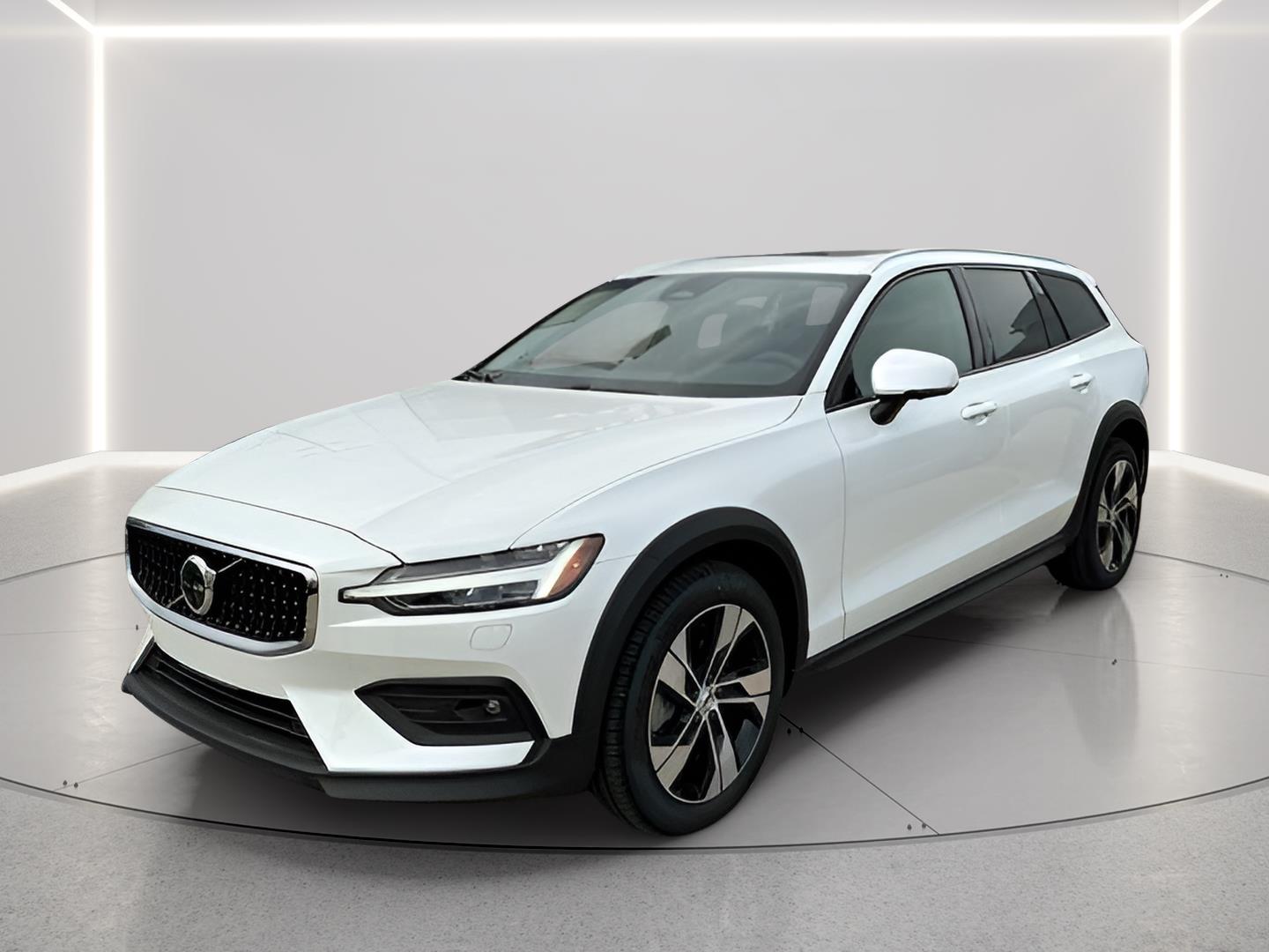 2026 Volvo V60 Cross Country Plus