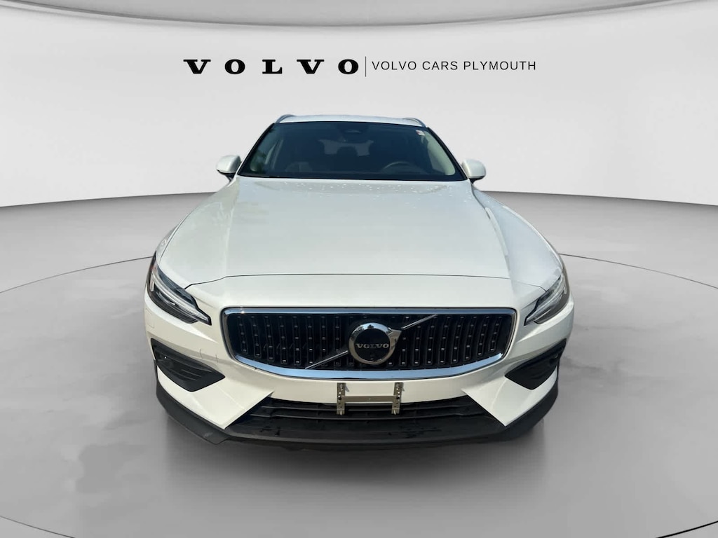Used 2026 Volvo V60 Cross Country B5 Ultra Wagon