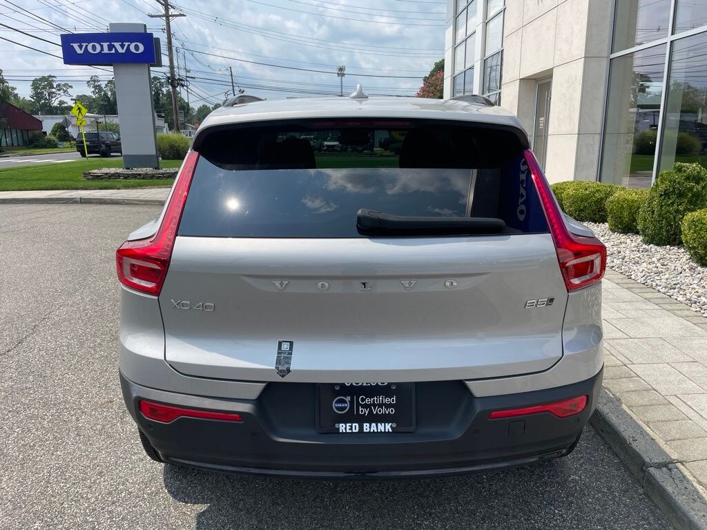 Certified 2025 Volvo XC40 B5 Plus Dark Theme SUV