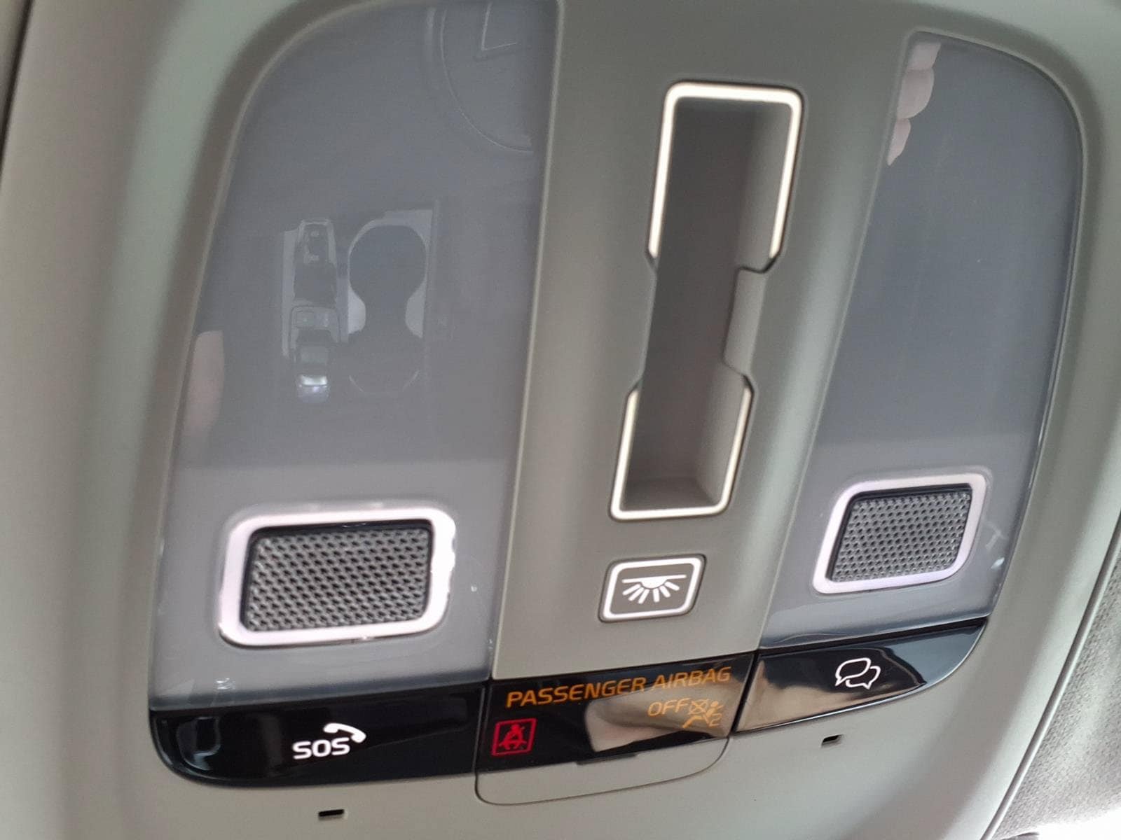 2026 Volvo XC40 Plus - Photo 28