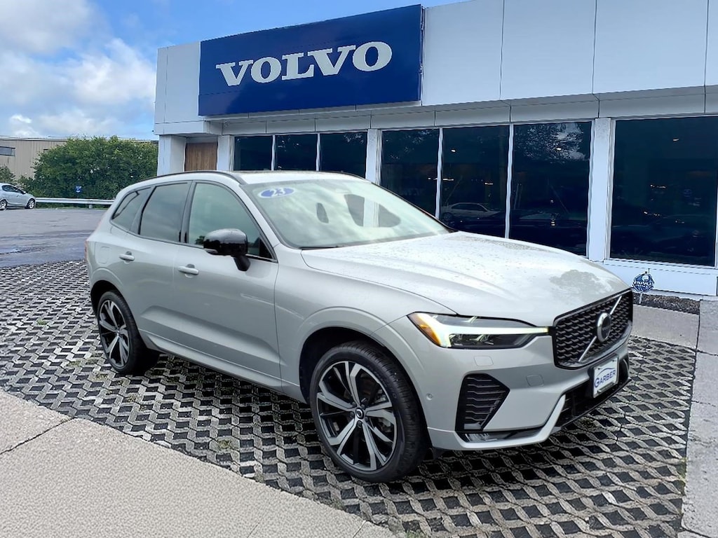 Used 2023 Volvo XC60 B5 AWD Ultimate Dark SUV