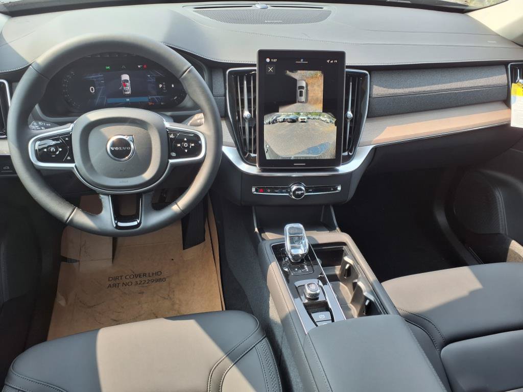 2026 Volvo XC90 Plus - Photo 14