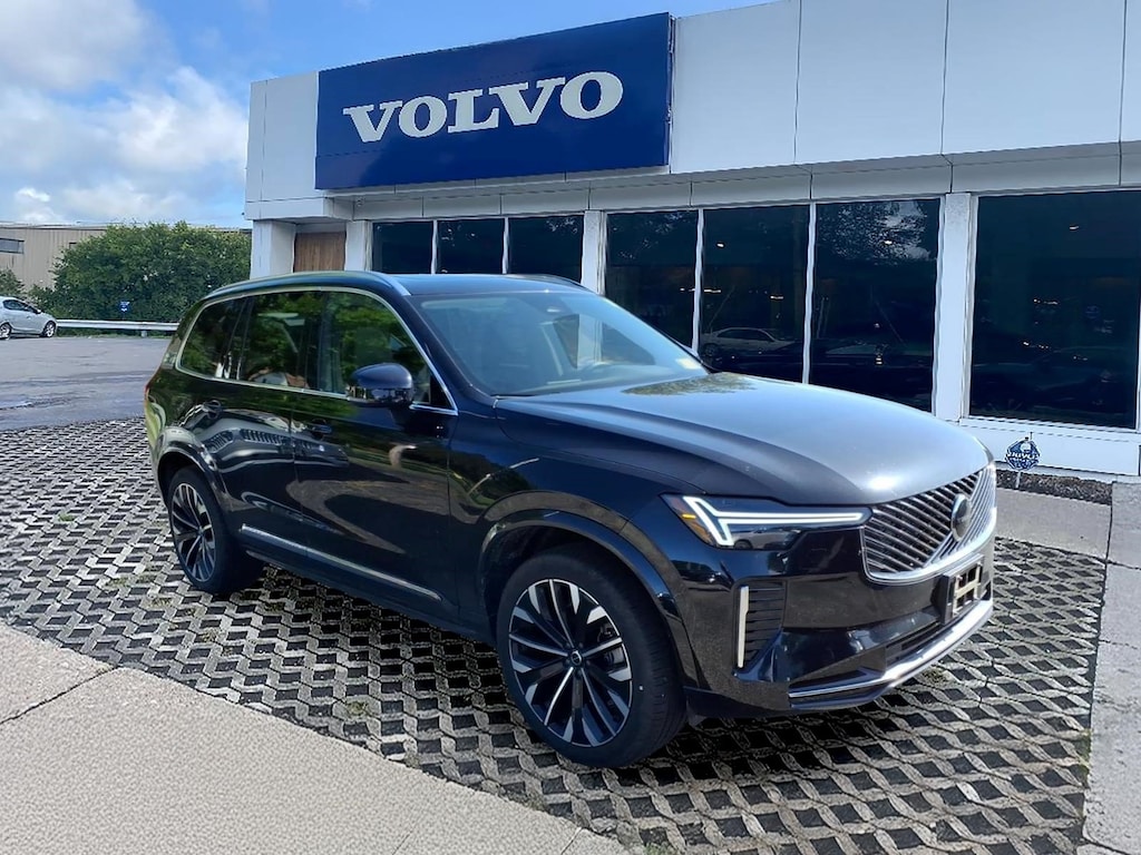 Used 2026 Volvo XC90 B5 Core SUV