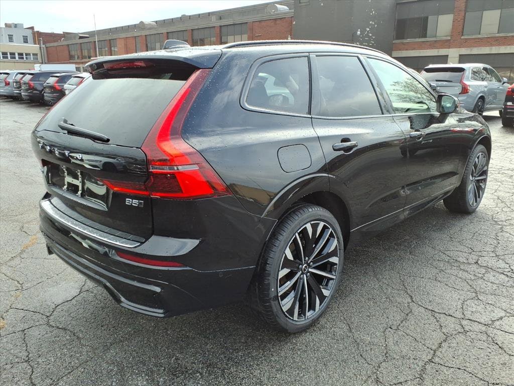 New 2026 Volvo XC60 B5 Ultra SUV