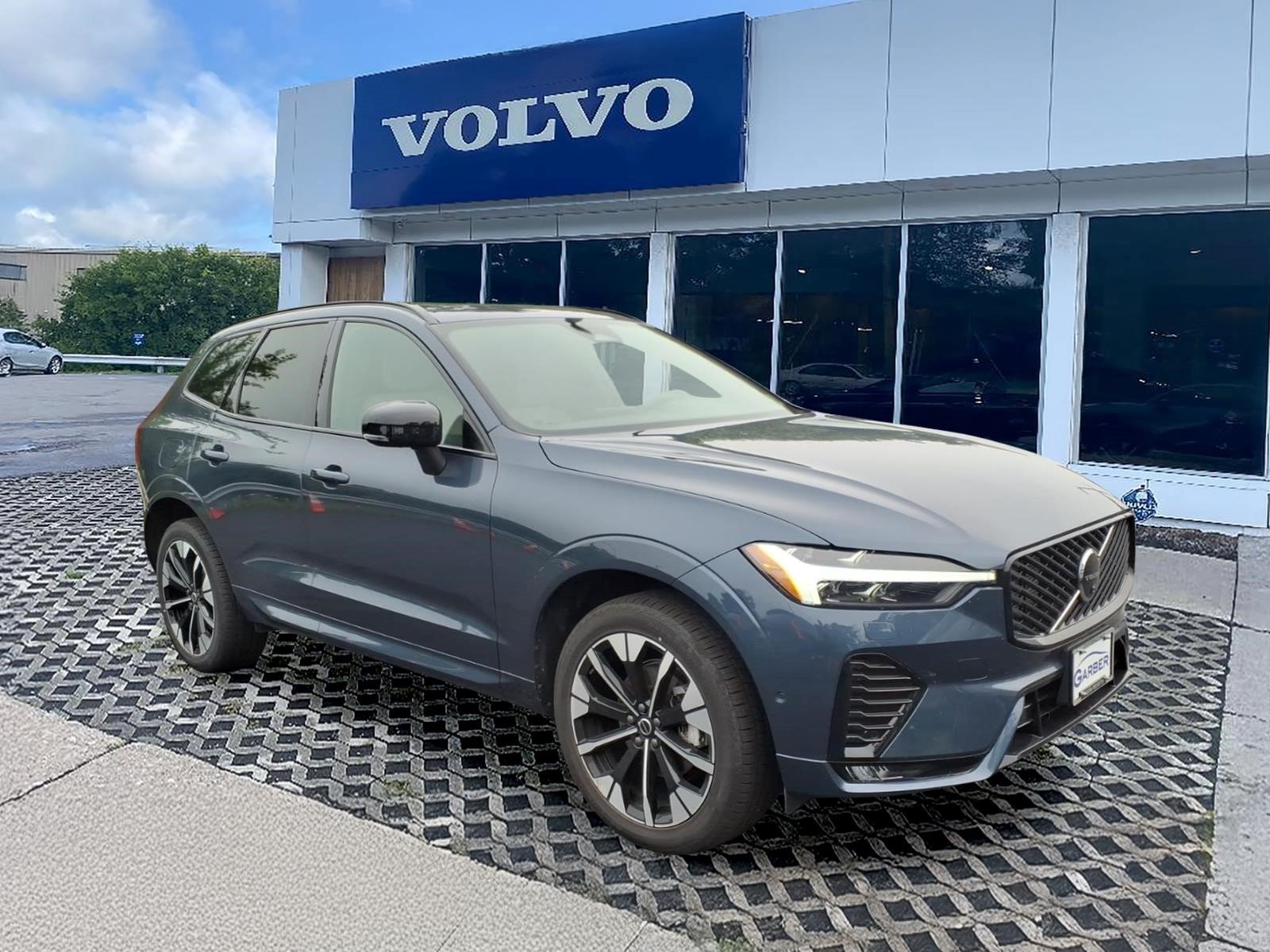 New 2026 Volvo XC60 Plus B5 AWD Plus