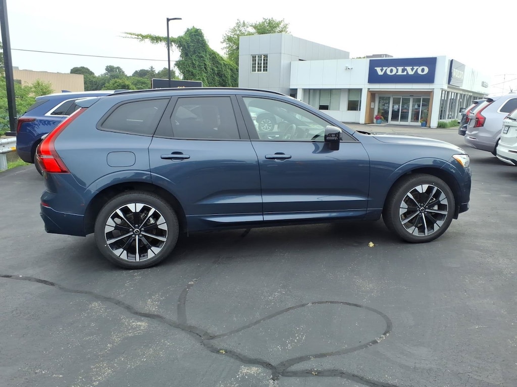 New 2026 Volvo XC60 Plus B5 AWD Plus